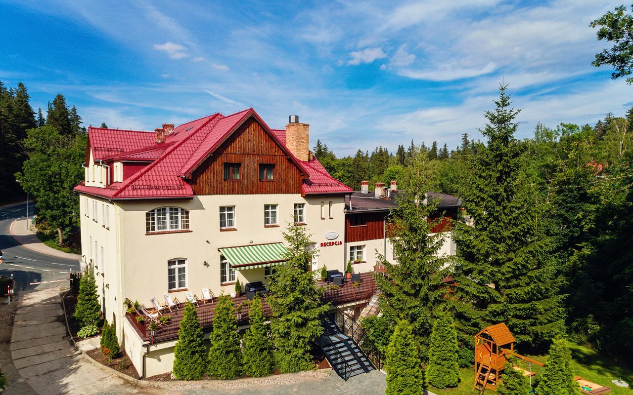 Lesny Dwor Bed & Breakfast Karpacz Exterior foto